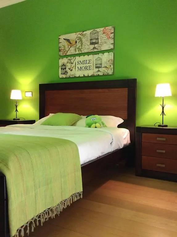 Homestay Villa Dos Teixos Cascais Portugal