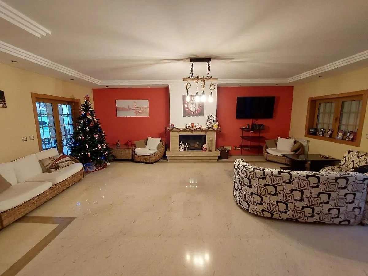 Villa Dos Teixos Cascais Homestay